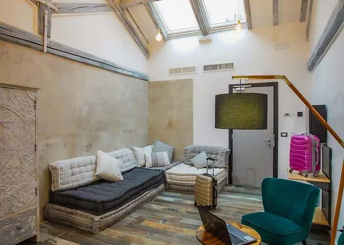 Guest house Rosso Cortese